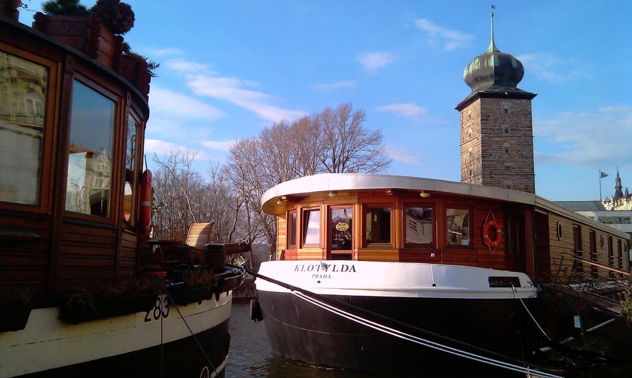 Boat Hotel Matylda Praha Bagian luar foto